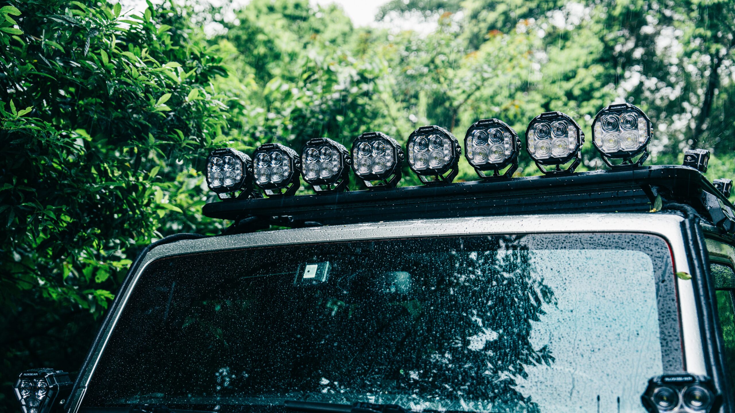 MASTER-T Series 5" Combo Beam Off-Road Lights with Dynamic Start-Up Amber Backlight - Image 4