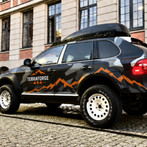 MBD4x4 Porsche Cayenne 957 with front and rear wide fenders, rear three-quarter view