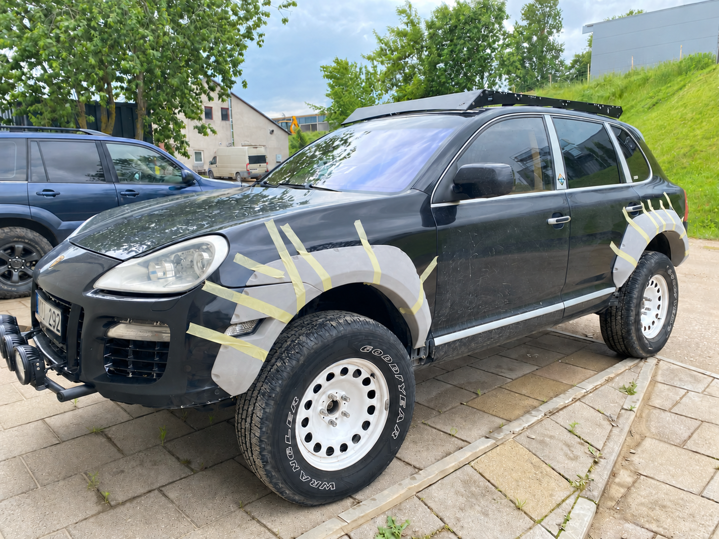 MBD4x4 Cayenne 957 widened suspension stance