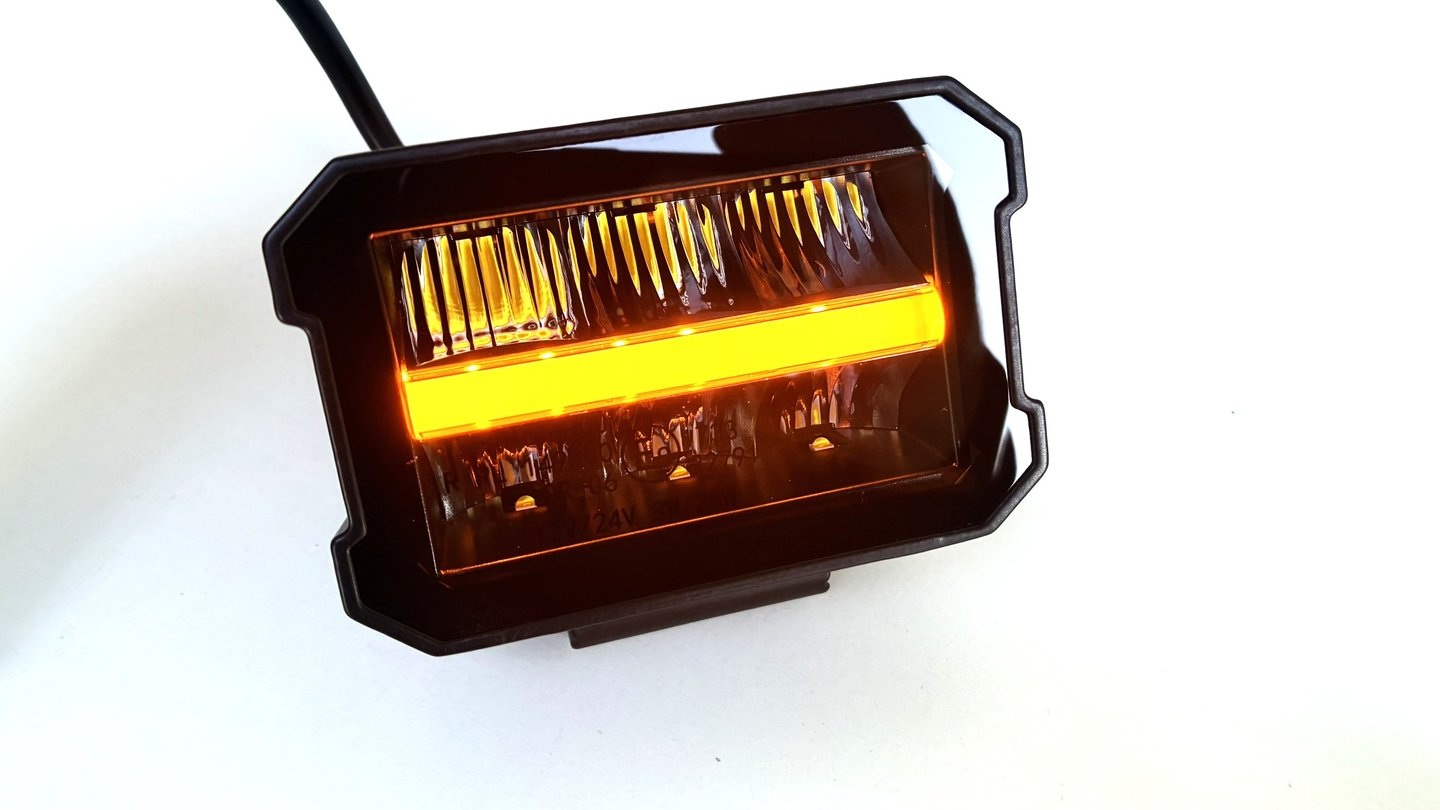 Compact LED Driving Light – 25W + 3W Position Light - Image 2