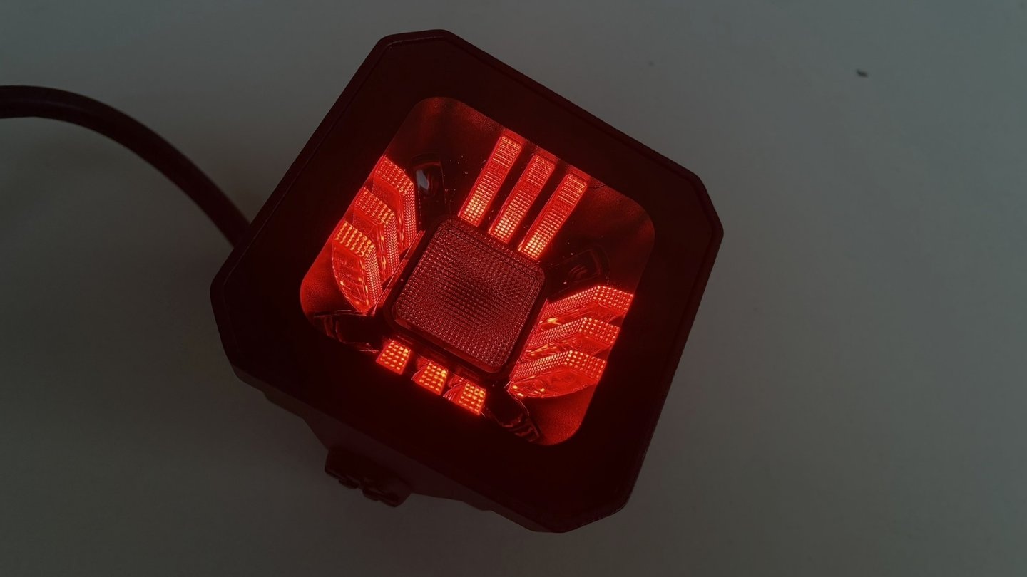 LED Work Light 18W – White / Yellow / Red Position Light - Image 3